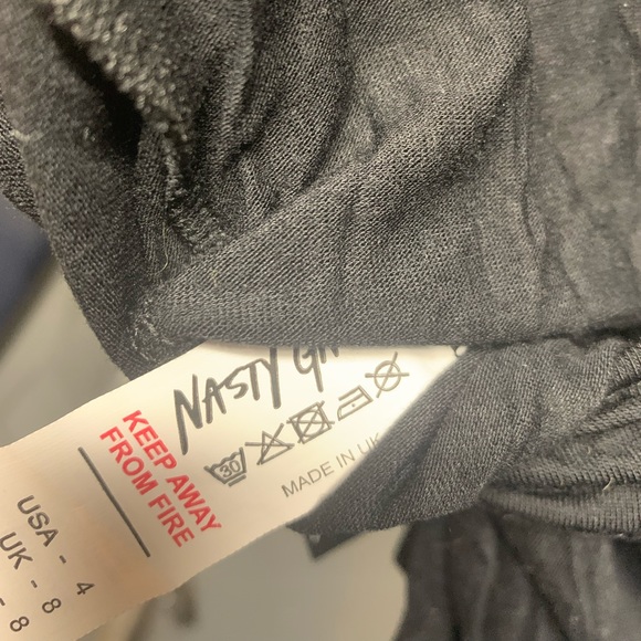 Nasty Gal It Must V Love plunging bodysuit NWT black sleeveless bodysuit size 4 - Picture 6 of 7